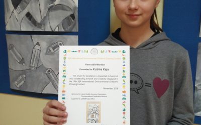 KAJA KUZMA, DOBITNICA MEDNARODNEGA PRIZNANJA ZA USPEŠNO LIKOVNO DELO  JQA International Environmental Children’s Drawing Contest