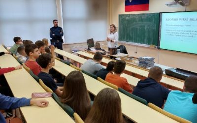 PREDAVANJE POLICISTOV ZA UČENCE 7., 8. IN 9. RAZREDOV